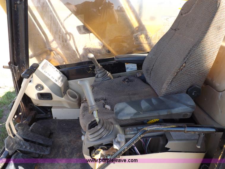 image for item H7117 1997 Caterpillar 322B L excavator