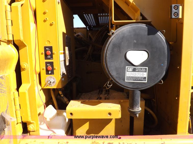 image for item H7117 1997 Caterpillar 322B L excavator