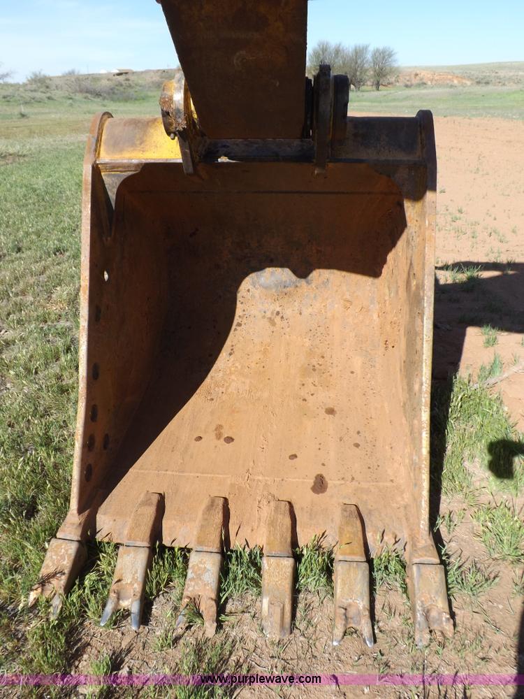 image for item H7117 1997 Caterpillar 322B L excavator