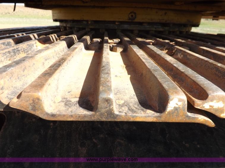 image for item H7117 1997 Caterpillar 322B L excavator