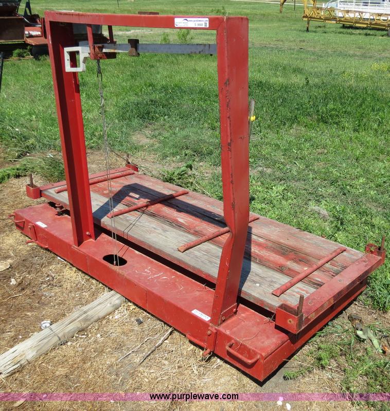 WW Paul Scale single animal livestock scale in Waxahachie, TX Item