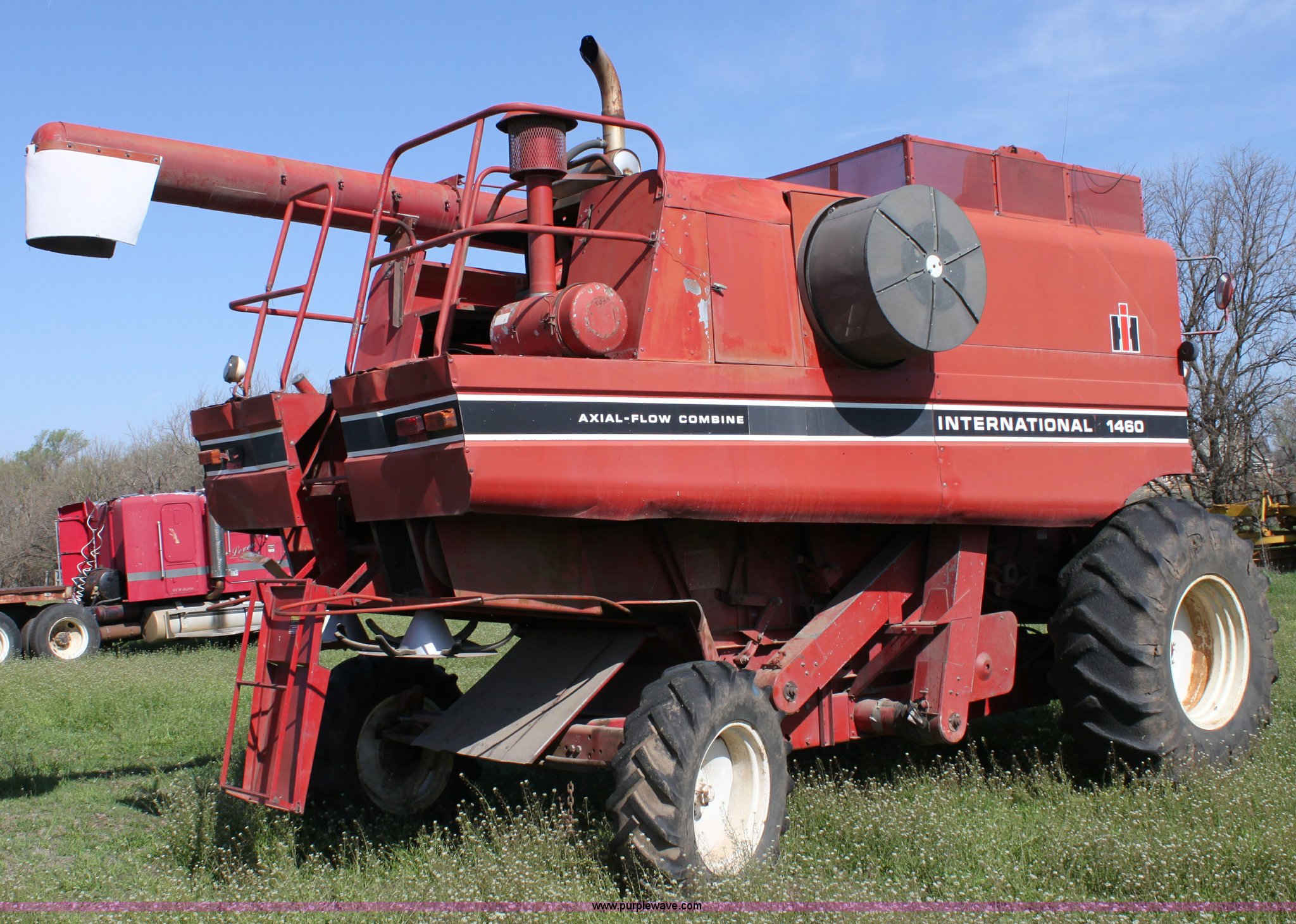 1980 Case IH 1460 AxialFlow combine in Newkirk, OK Item F8625 sold
