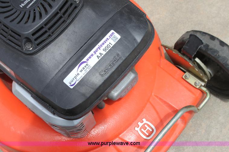 image for item AA9001 2007 Husqvarna W21 mower