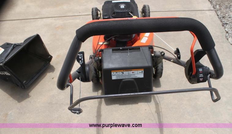 image for item AA9001 2007 Husqvarna W21 mower