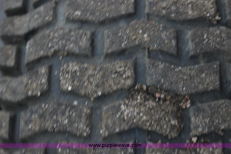 image for item AA9020 1989 Gravely lawn mower