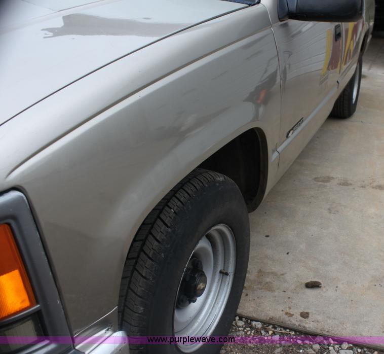 image for item AA9021 1998 Chevrolet 1500 pickup truck