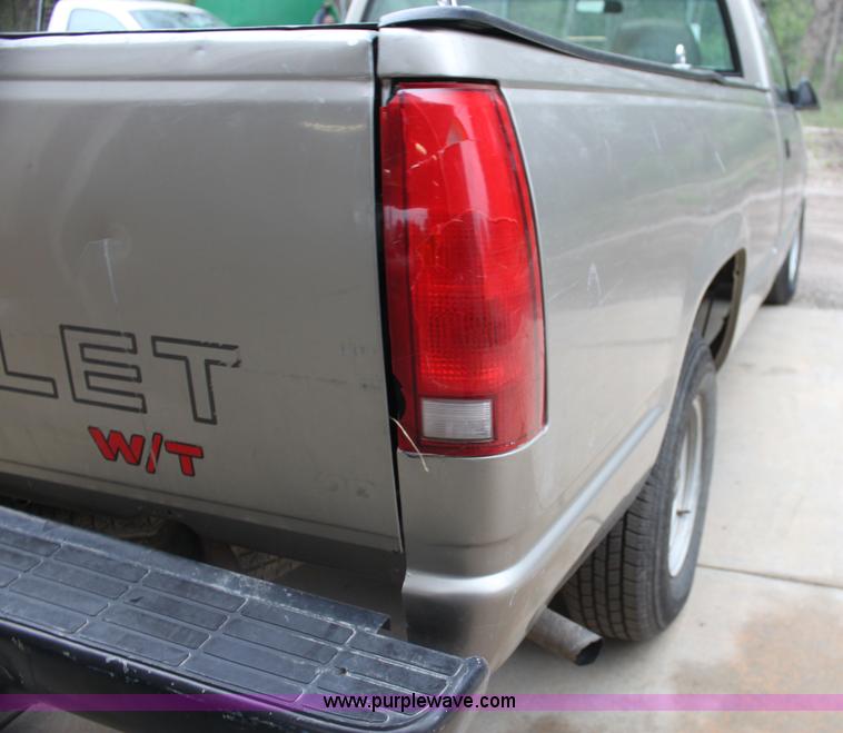image for item AA9021 1998 Chevrolet 1500 pickup truck