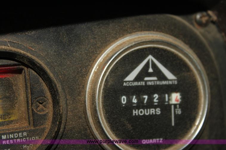 image for item AA9022 1986 International S1700 dump truck