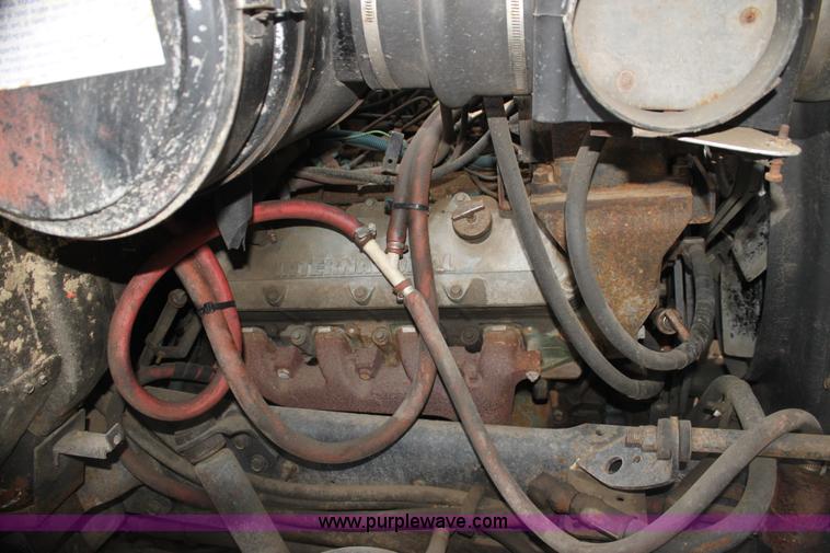 image for item AA9022 1986 International S1700 dump truck