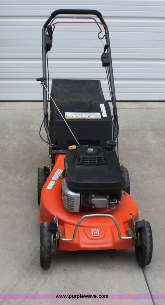image for item AA9024 2007 Husqvarna Commercial W21 push mower