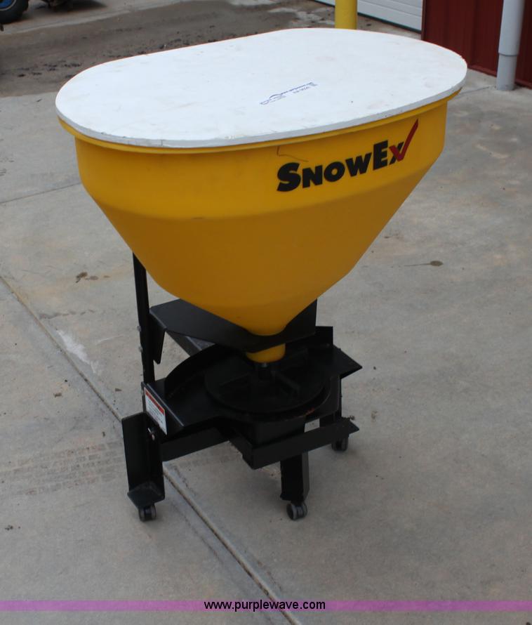 image for item AA9026 Snow Ex 240 lbs spreader
