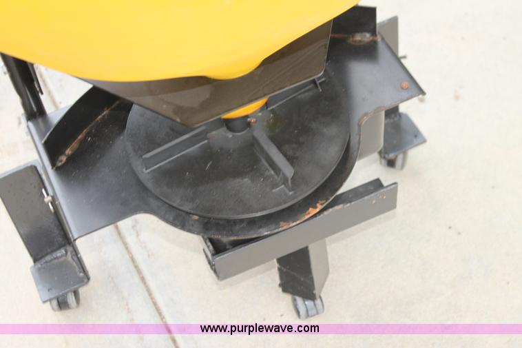 image for item AA9026 Snow Ex 240 lbs spreader