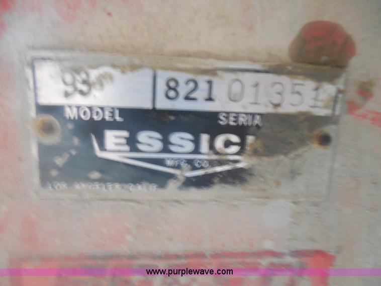 image for item AD9323 Essick White Star 93 cement mixer