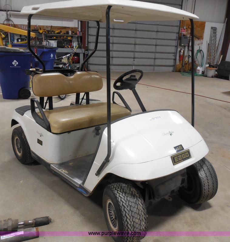 Textron EZGo golf cart in Cheney, KS Item AD9341 sold Purple Wave
