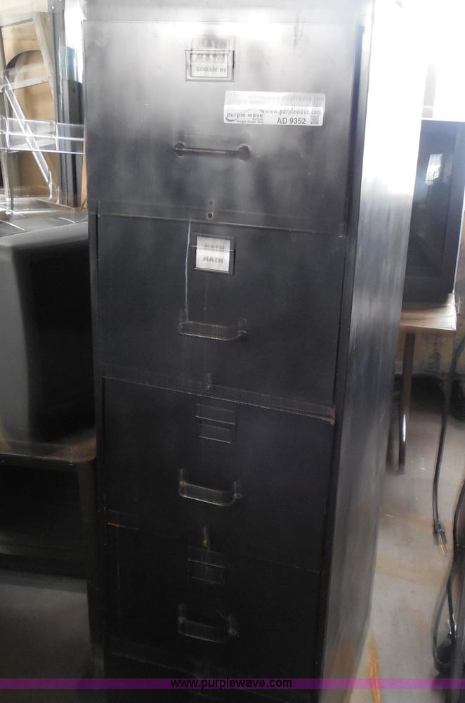 image for item AD9352 (2) metal filing cabinets