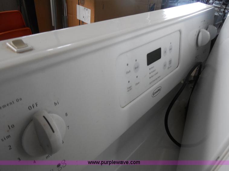 image for item AD9356 Open range and mini refrigerator