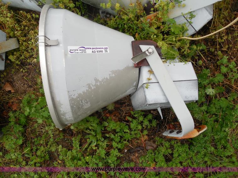 image for item AD9360 Approx. 35 Hubbell pan lights