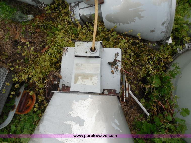 image for item AD9360 Approx. 35 Hubbell pan lights