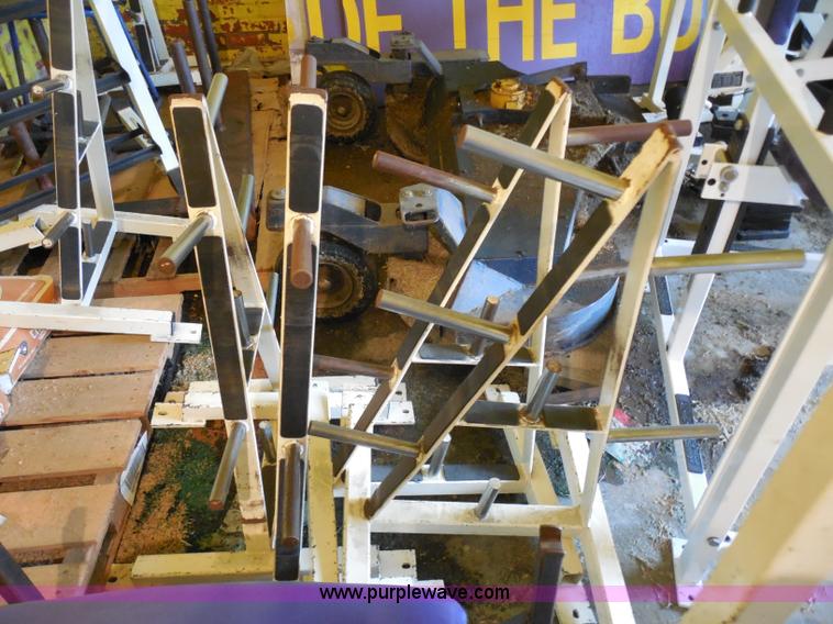 image for item AD9393 Weight room equipment