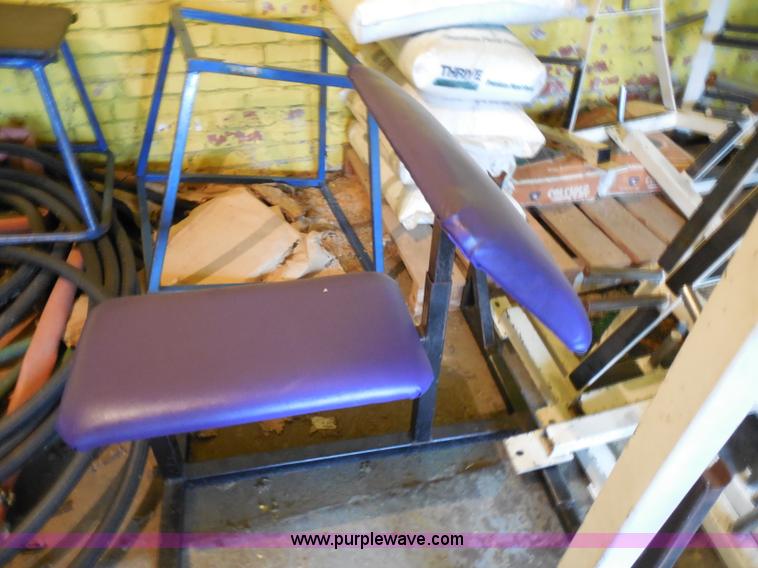 image for item AD9393 Weight room equipment