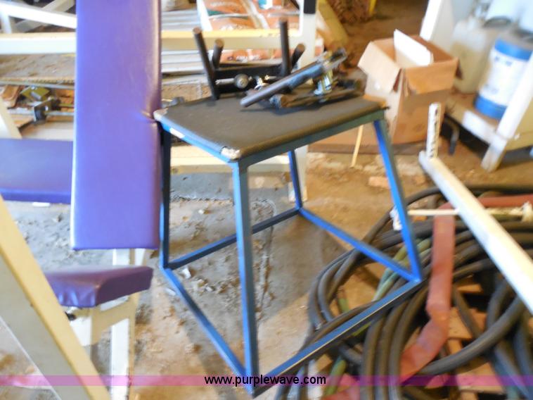 image for item AD9393 Weight room equipment