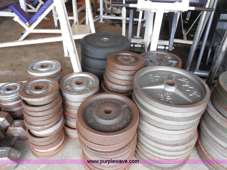 image for item AD9393 Weight room equipment