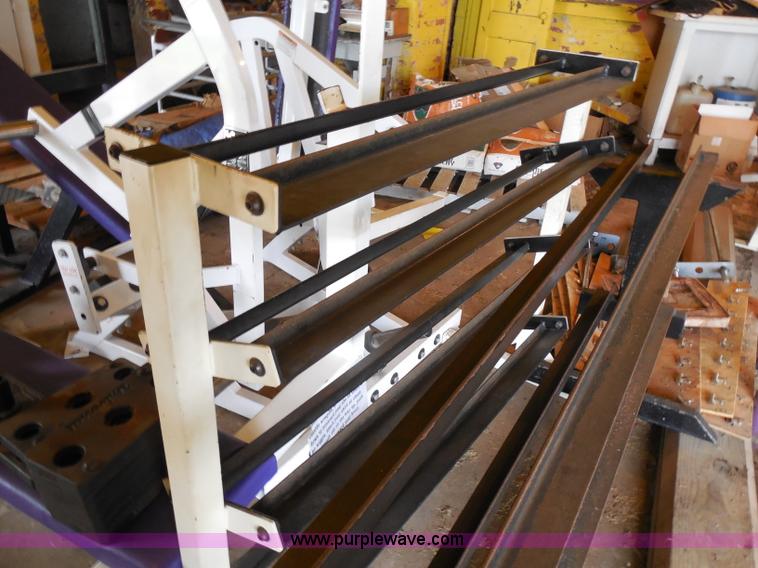 image for item AD9393 Weight room equipment