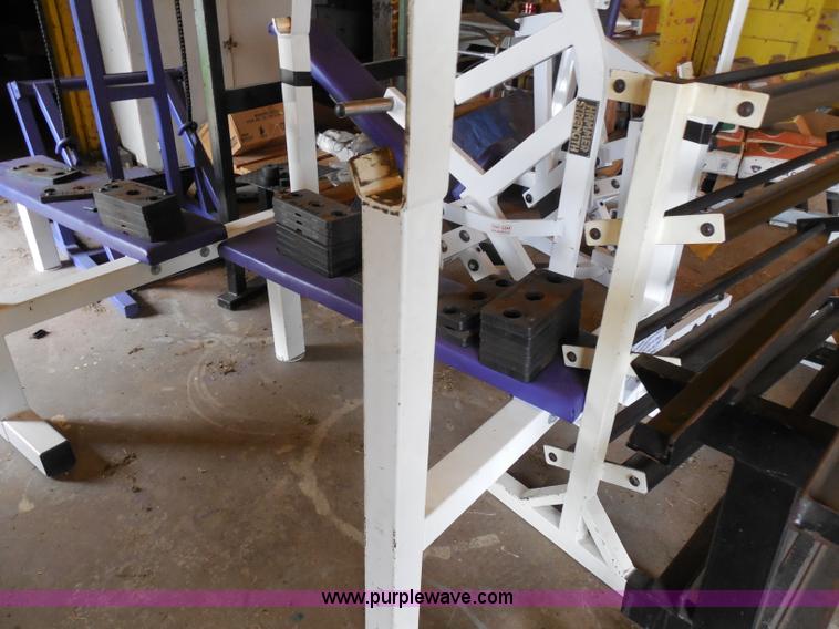 image for item AD9393 Weight room equipment