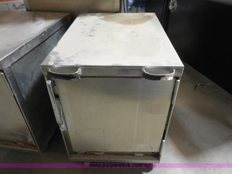 image for item AD9436 (4) Portable Precision hot carts