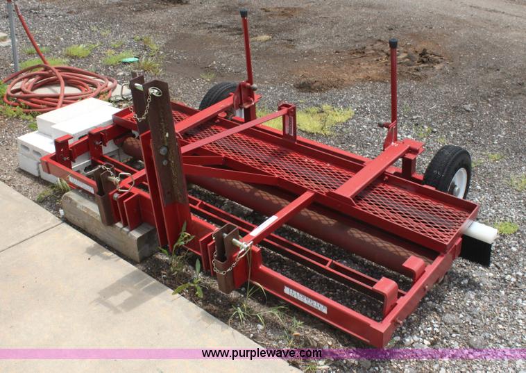 image for item AE9228 Field Master in field groomer