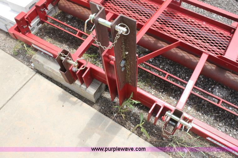 image for item AE9228 Field Master in field groomer