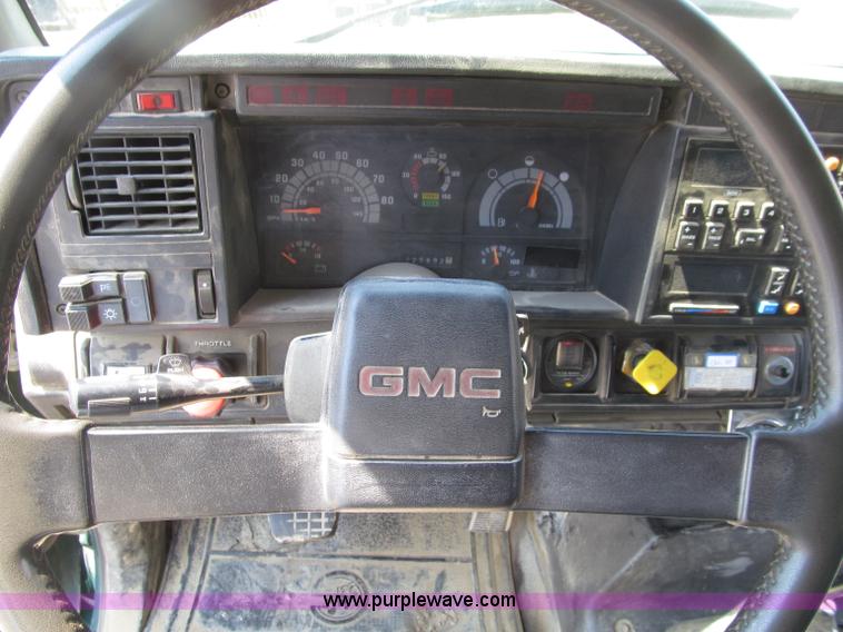 image for item D7329 1990 GMC TopKick dump truck