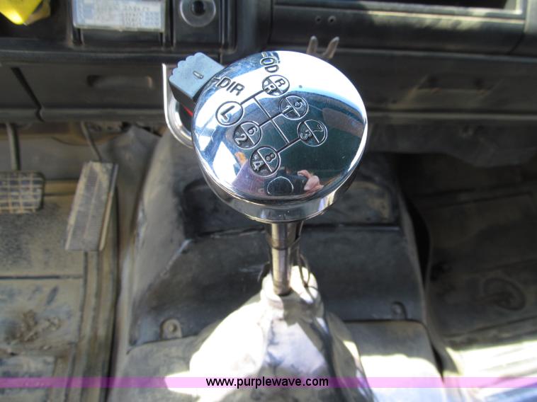 image for item D7329 1990 GMC TopKick dump truck