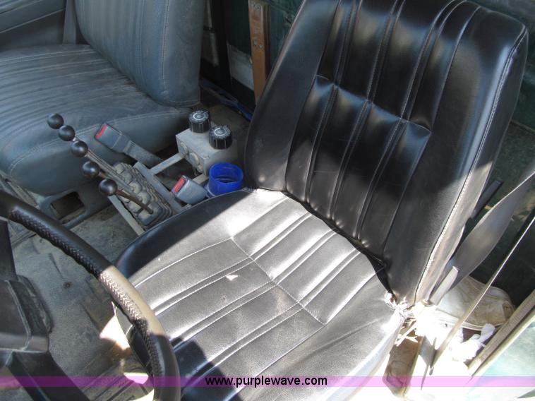 image for item D7329 1990 GMC TopKick dump truck