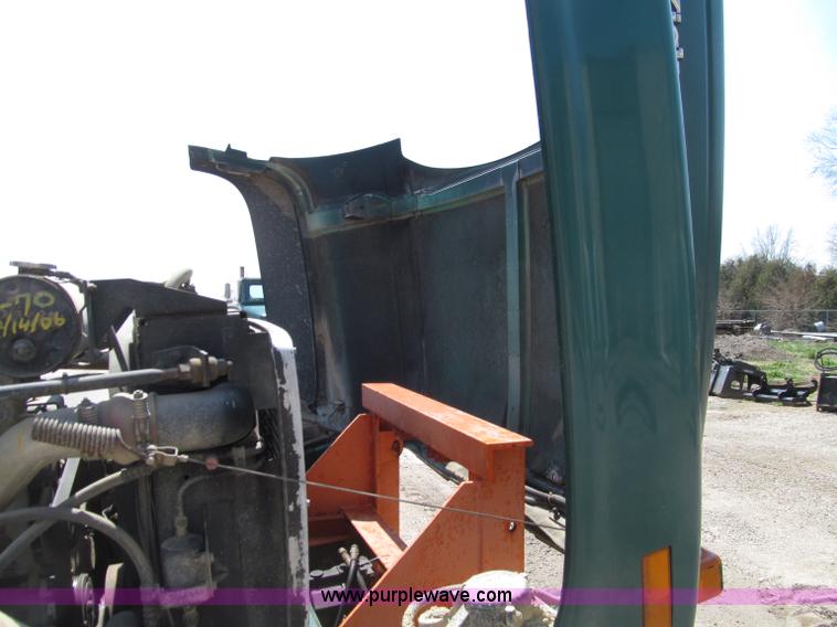 image for item D7329 1990 GMC TopKick dump truck