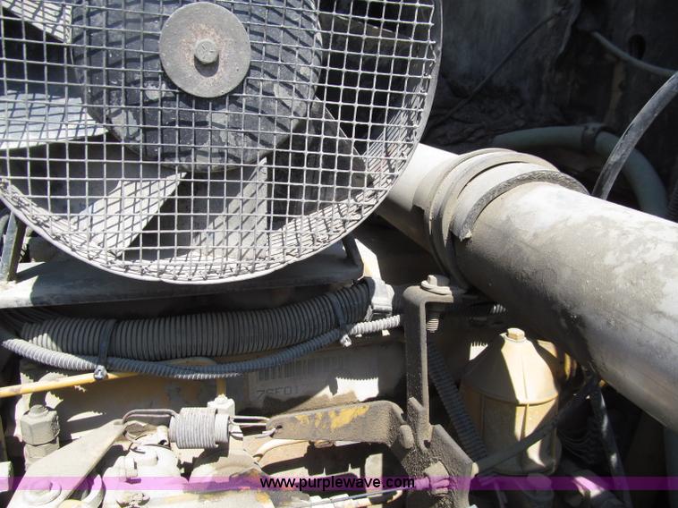 image for item D7329 1990 GMC TopKick dump truck