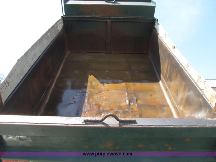 image for item D7329 1990 GMC TopKick dump truck