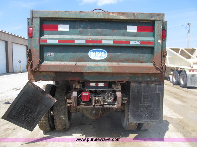 image for item D7330 1989 GMC Brigadier dump truck