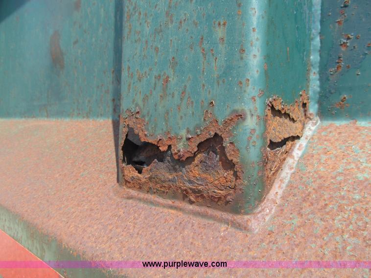 image for item D7330 1989 GMC Brigadier dump truck