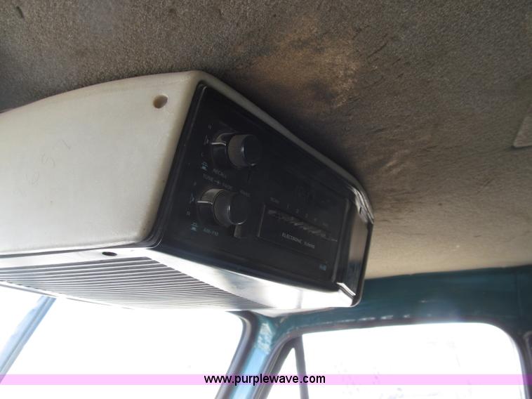 image for item D7330 1989 GMC Brigadier dump truck