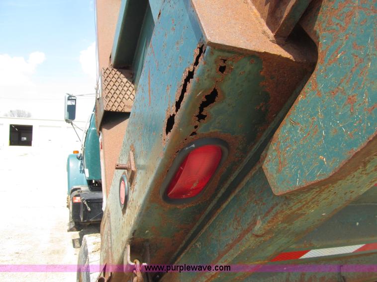 image for item D7330 1989 GMC Brigadier dump truck