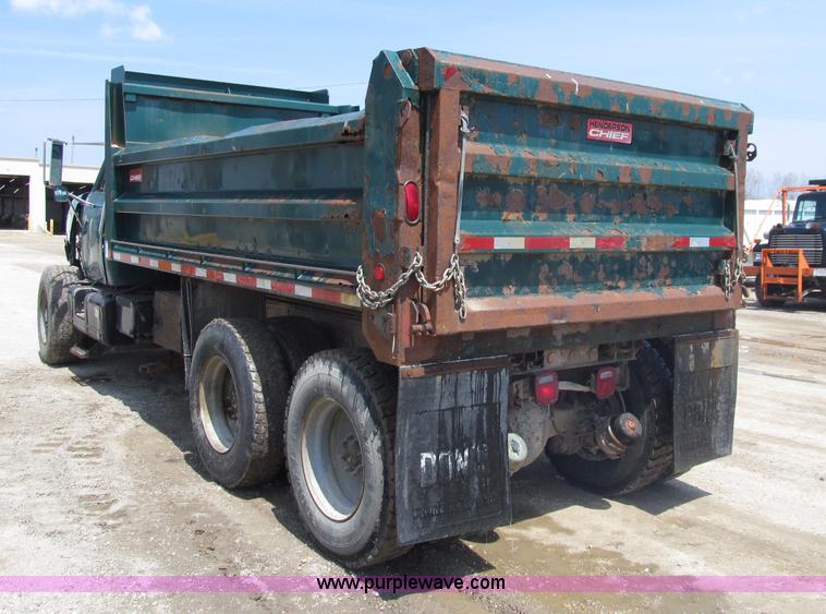 image for item D7331 1988 GMC Brigadier dump truck
