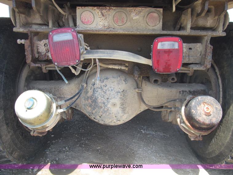 image for item D7331 1988 GMC Brigadier dump truck