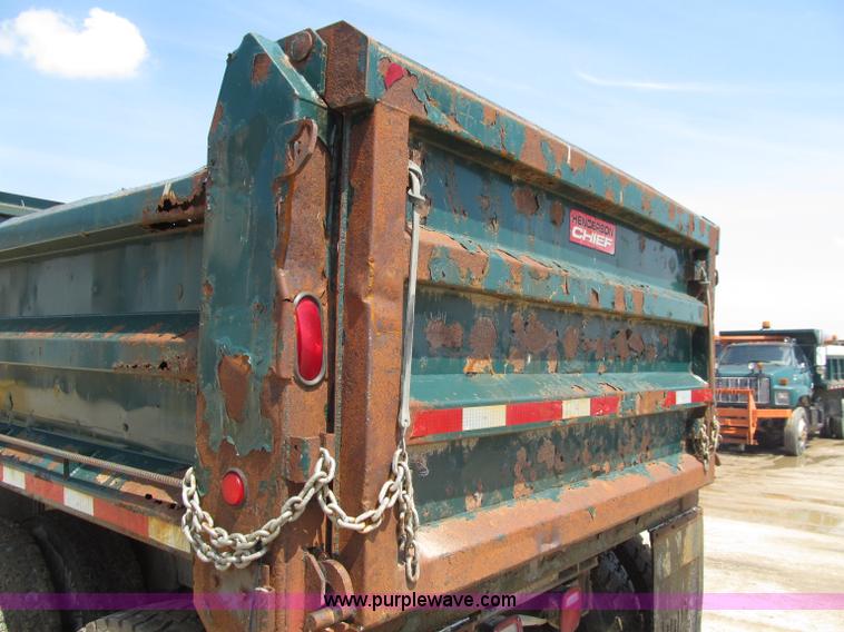 image for item D7331 1988 GMC Brigadier dump truck