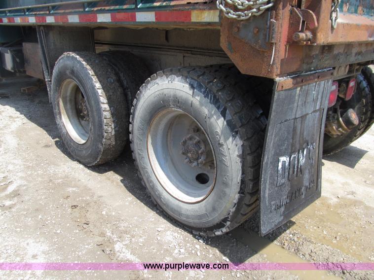 image for item D7331 1988 GMC Brigadier dump truck