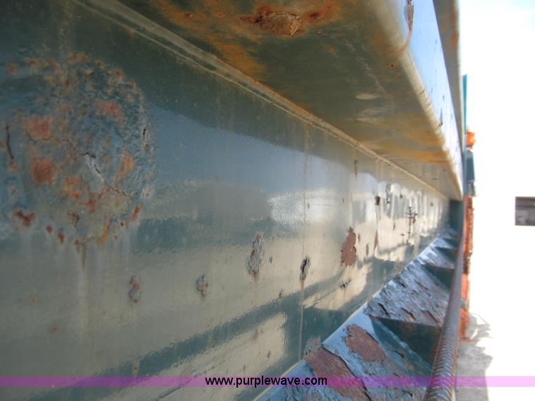 image for item D7331 1988 GMC Brigadier dump truck