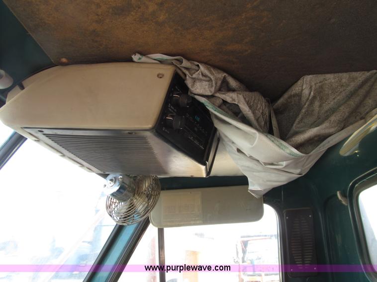 image for item D7331 1988 GMC Brigadier dump truck