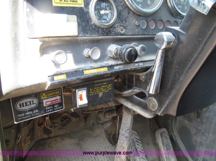 image for item D7331 1988 GMC Brigadier dump truck