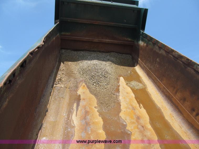 image for item D7331 1988 GMC Brigadier dump truck