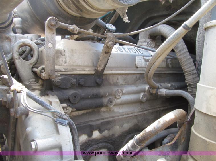 image for item D7331 1988 GMC Brigadier dump truck